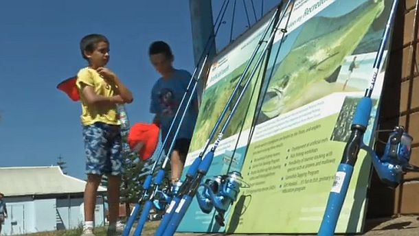 VIDEO: Cops & Koori kids’ fishing workshop